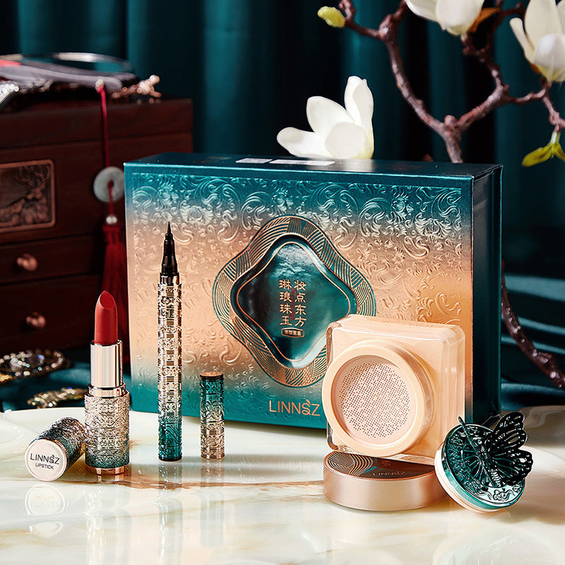 LINNSZ Four-Piece Gift Set